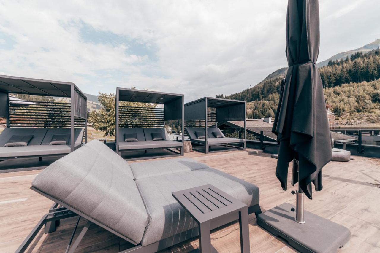 The Poolhouse Boutique Lodge Saalbach-Hinterglemm Exterior photo